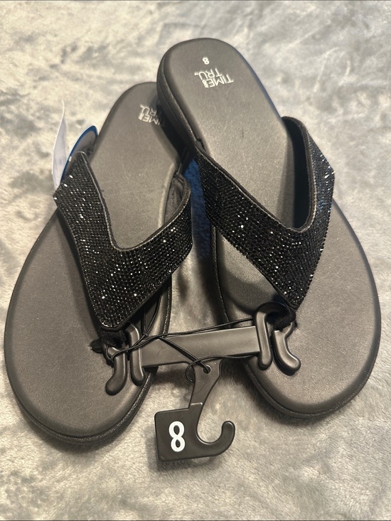 Time and Tru Shoes - NWTS Time and Tru Black Sparkle Thong Sandals Sz 8